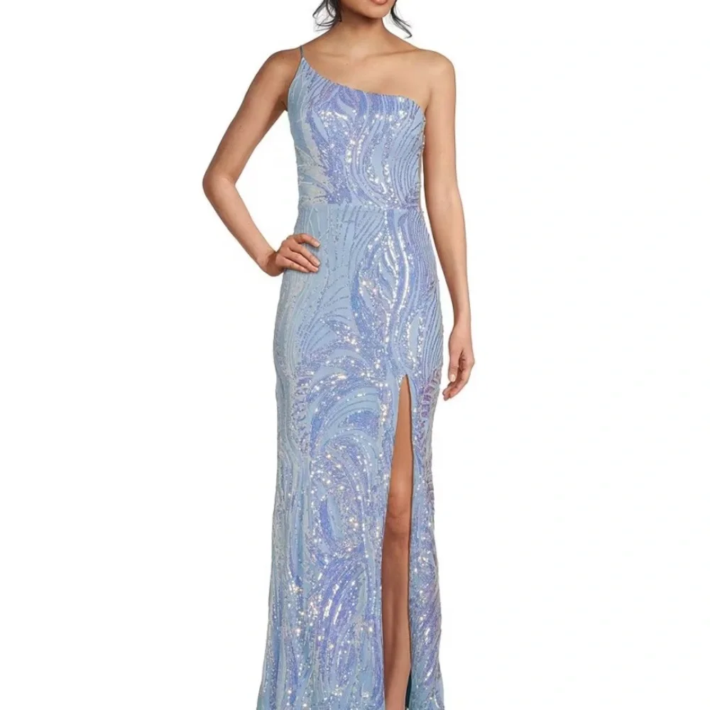Sky blue iridescent prom dress / formal dress was used for 4 hours. No tags - Picture 7 of 10